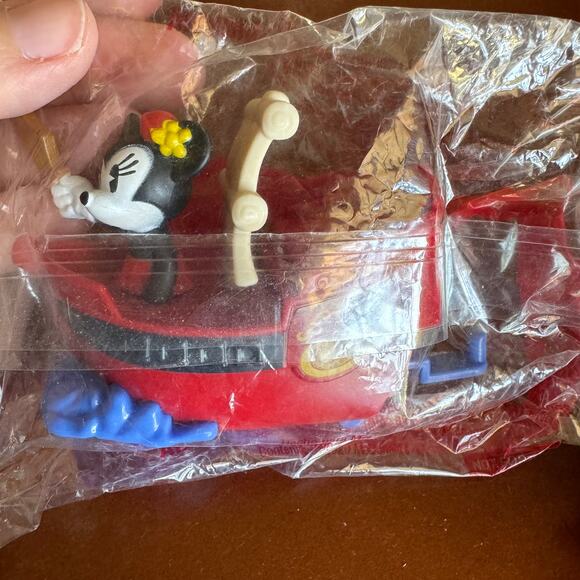 2022 McDonald's Happy Meal Toy *Minnie Mouse* Pirates of Caribbean Railway #7 - Picture 2 of 9
